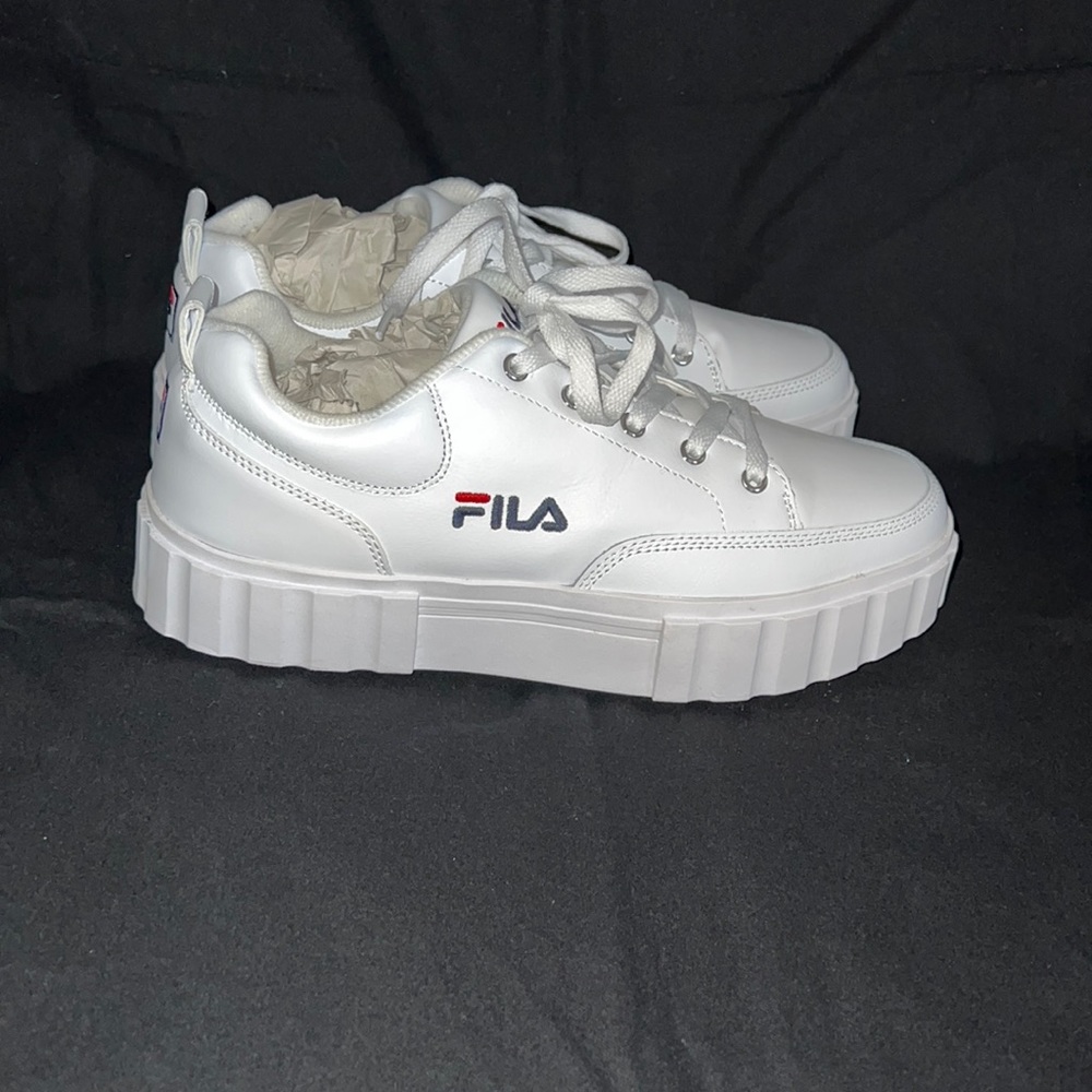 FILA sneakers NWOT